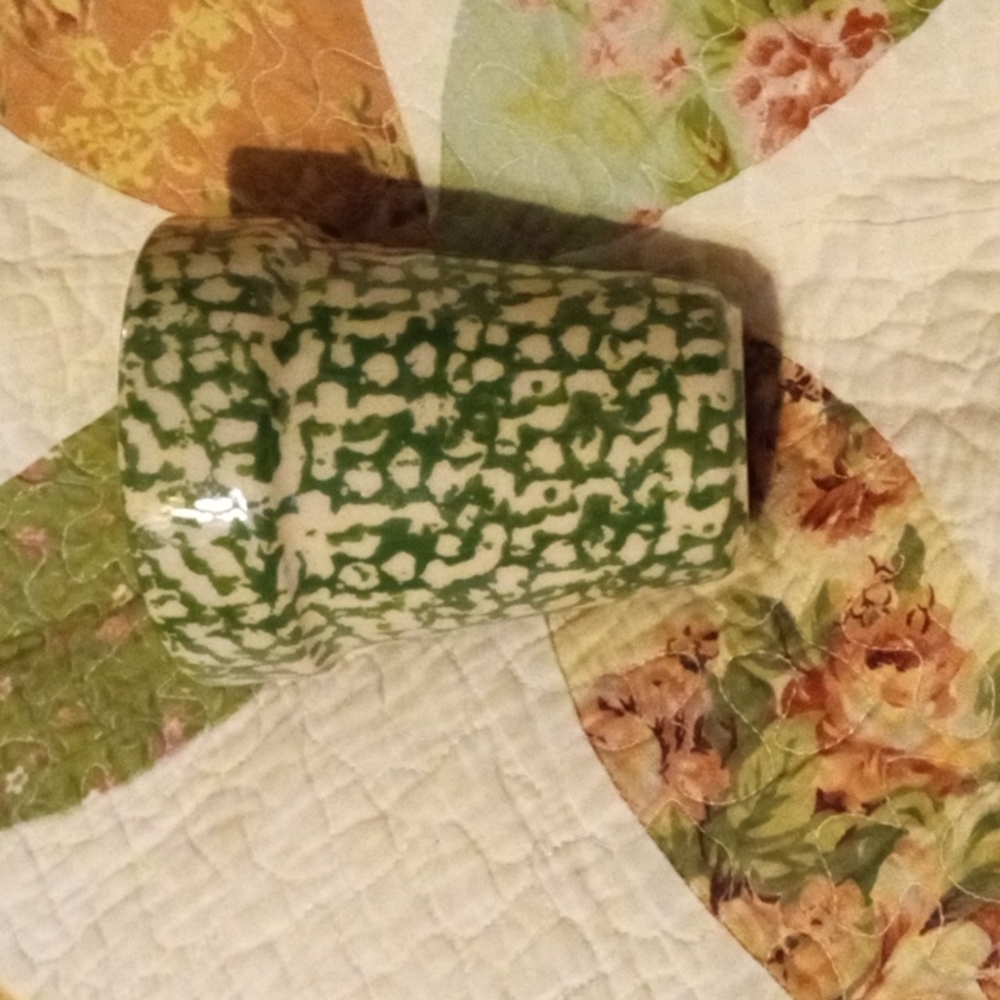 Green Spongeware miniature Henn flower pot